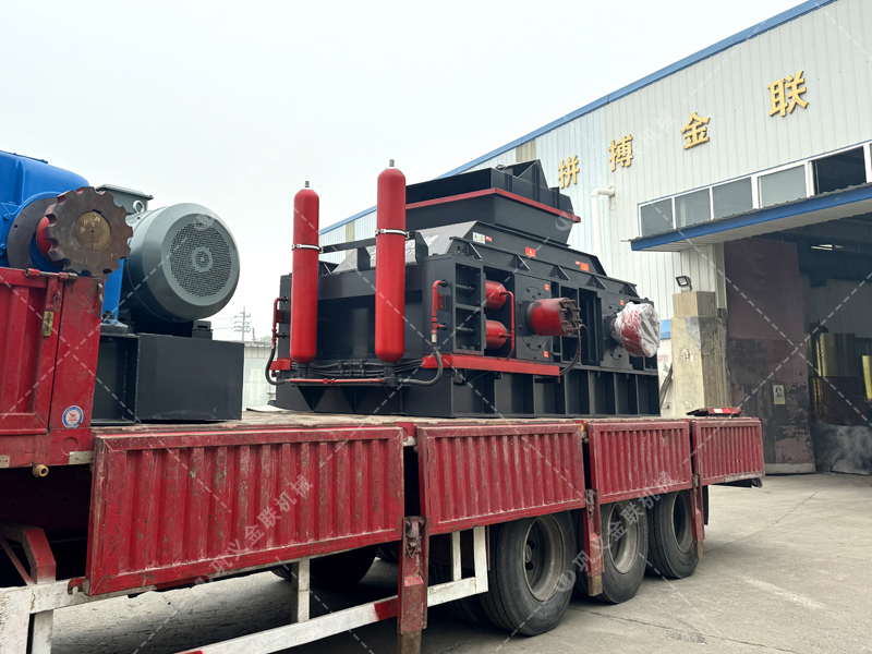 機(jī)制砂品質(zhì)參差不齊？液壓對(duì)輥制砂機(jī)如何實(shí)現(xiàn)高品質(zhì)細(xì)砂生產(chǎn)？